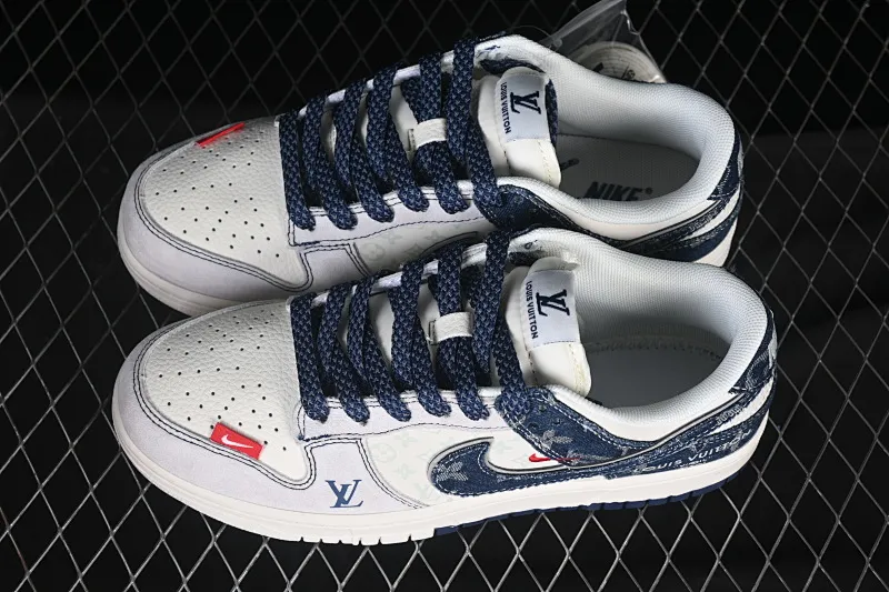 All categories Nk SB Dunk Series Nk SB Dunk Low High-end customized low-top sneakers Nike SB Dunk Low LV co-branded Zhuba blue jeans Anniversary high-end customized low-top casual sneakers YX5066-381